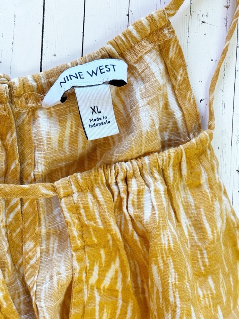 Nine West Mustard Yellow Halter Tank Top Ikat Print XL - Picture 4 of 6
